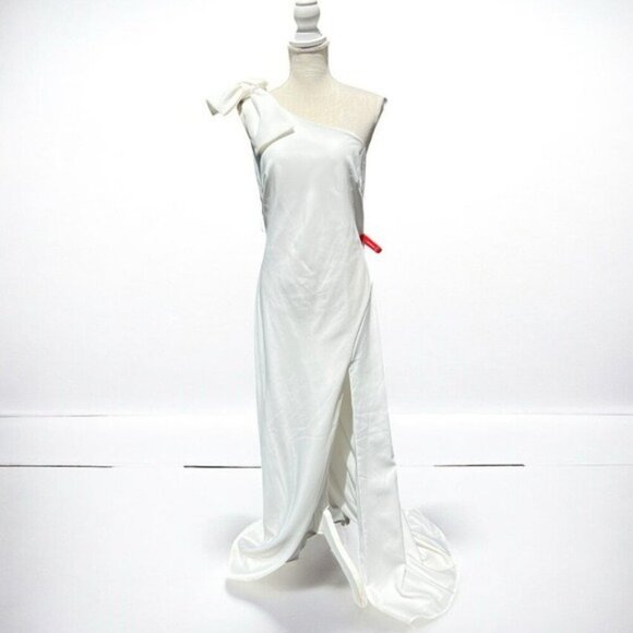 🌻NEW w.Tag MAC DUGGAL White One Shoulder Fitted Evening Gown With Bow Size 8 - Picture 3 of 13